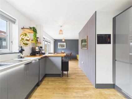 Bridgwater Road, Bristol, BS13