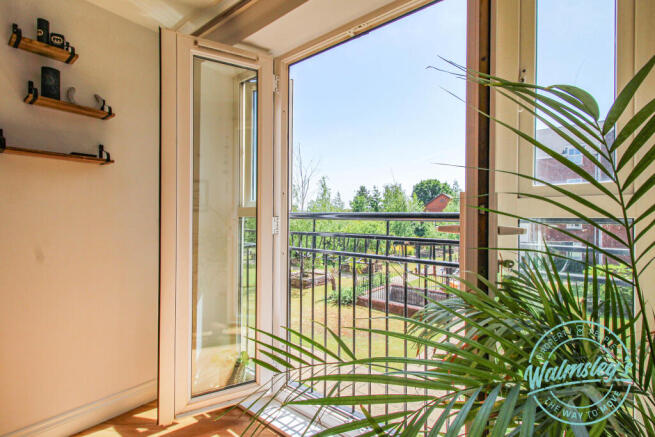 French doors & juliet balcony.JPG