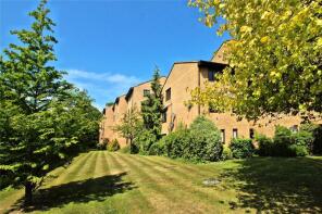 28, The Rowans, Woking GU22 7SS