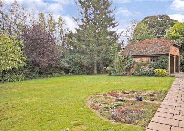 Garden / Garage