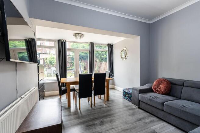 3 bed Semi-Detached for sale Image 5