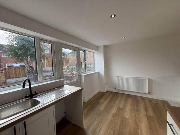 3 bed Terraced for sale Image 7