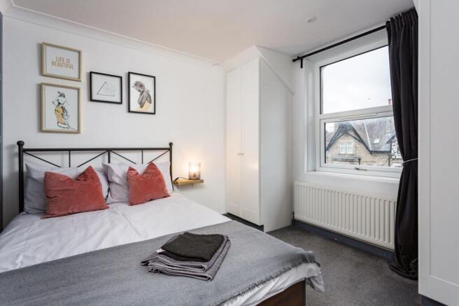 2 bed Flat for sale Image 8