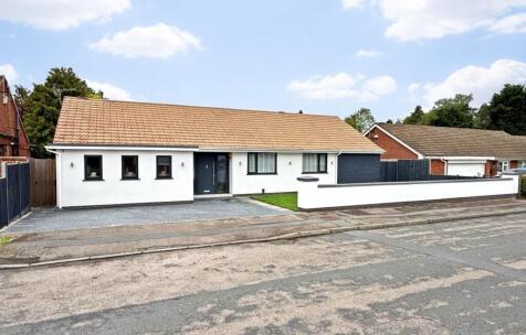 Magnolia Close, Leicester, LE2