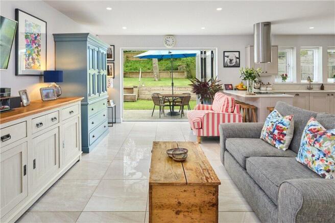 Living/Dining Area