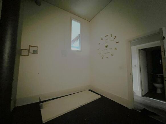 2 bed Apartment for sale Image 5