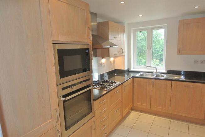 Kitchen.JPG