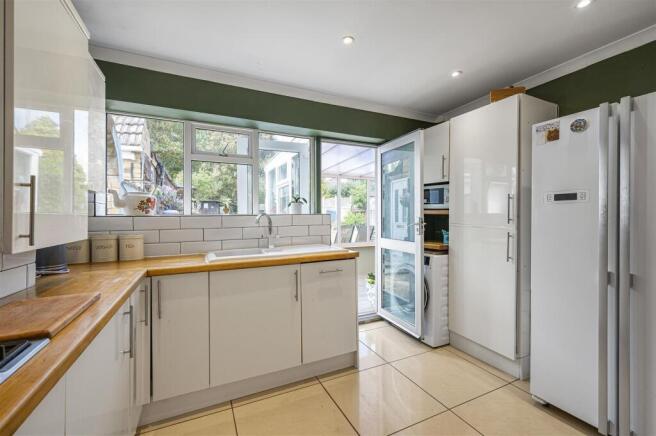 Quarry Lane, Seaford photo 4