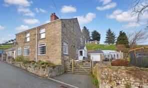 Llanbedr House, Allt Y Pentref, Gwynfryn, Wrexham LL11 5YY