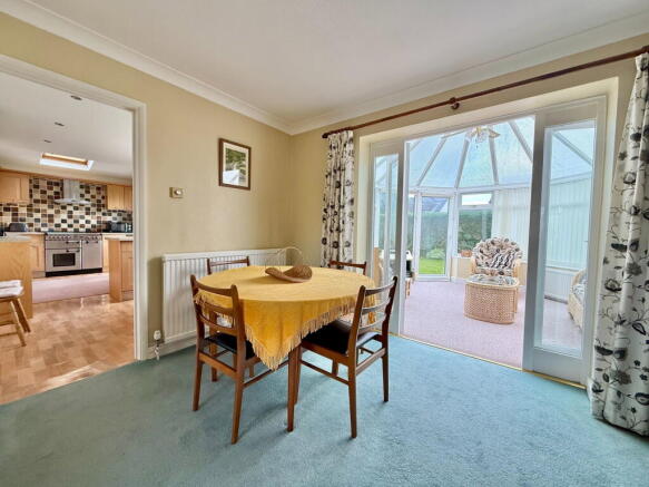 4 bed Detached for sale Image 6