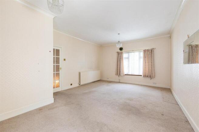 Chingford Avenue, E4