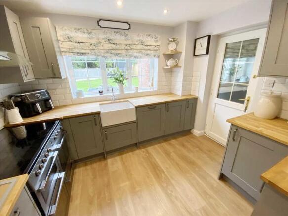 Kitchen:
