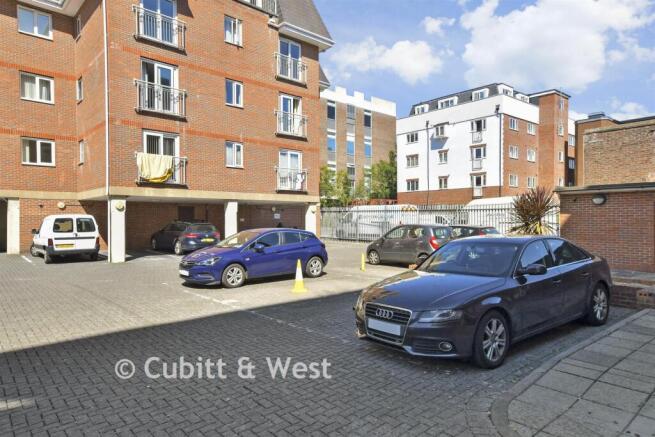 Driveway/Parking