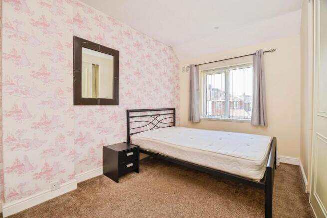 3 bed Terraced for sale Image 7