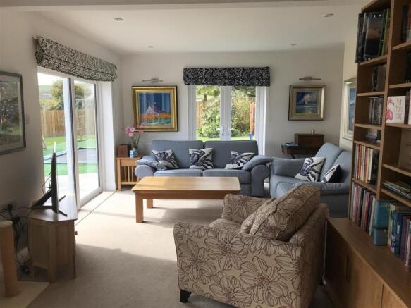 New Lounge2.JPG