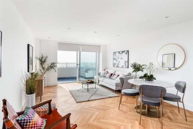 Argentum Show Flat 2-66 LIV.jpg