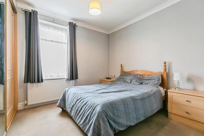 3 bed Terraced for sale Image 8