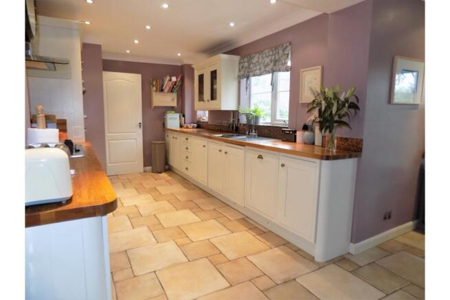 Kitchen / Breakfast