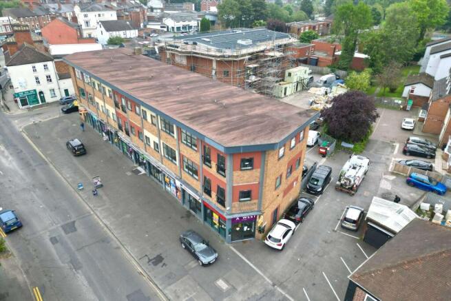 Clifton House, Merridale Road, Wolverhampton, WV3 9RY photo 4