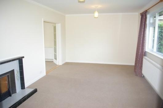 19FT SITTING ROOM