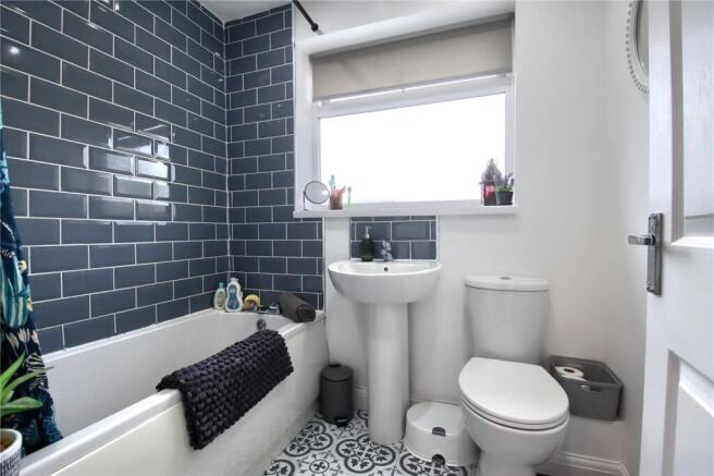 3 bed Semi-Detached for sale Image 11