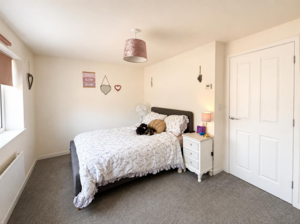 3 bed Terraced for sale Image 7