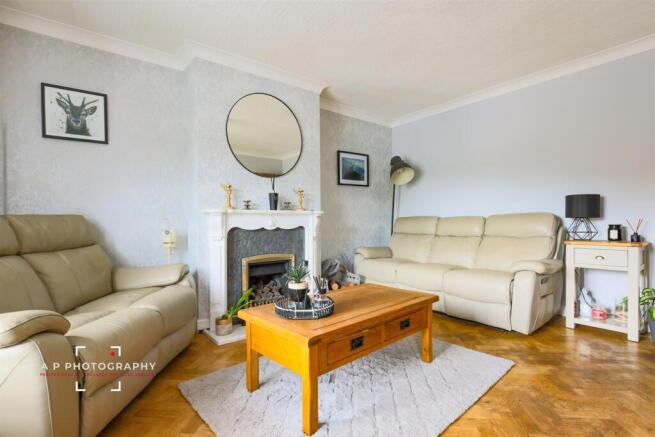 Windermere Way, Cheadle photo 5