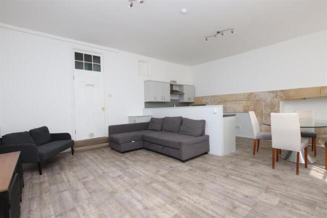 Living area.JPG