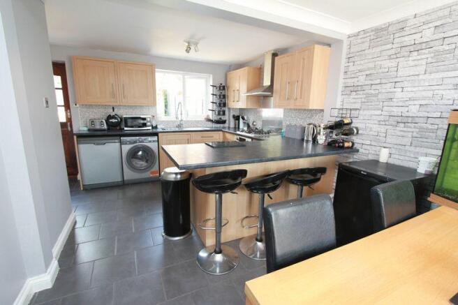 Kitchen/Dining...