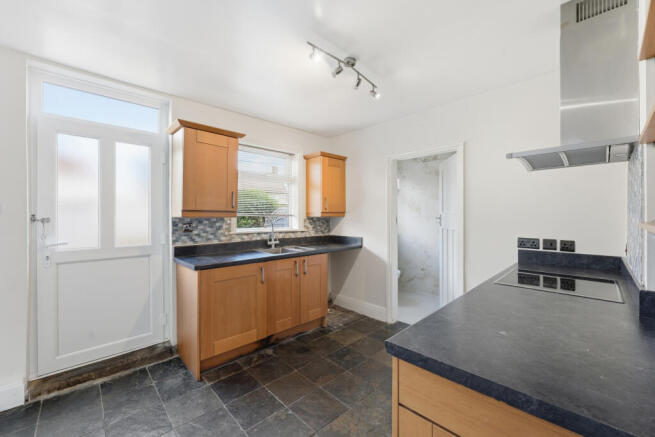 Semi-Detached for sale Image 4