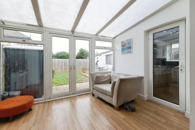 3 bed Semi-Detached for sale Image 5