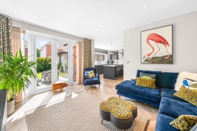 4 bed Detached for sale Image 4