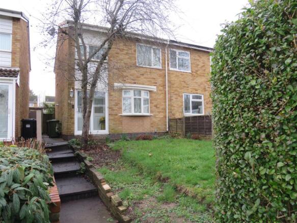3-bed semi-detached on Auckland Drive, Smithswood, Birmingham, £130,000