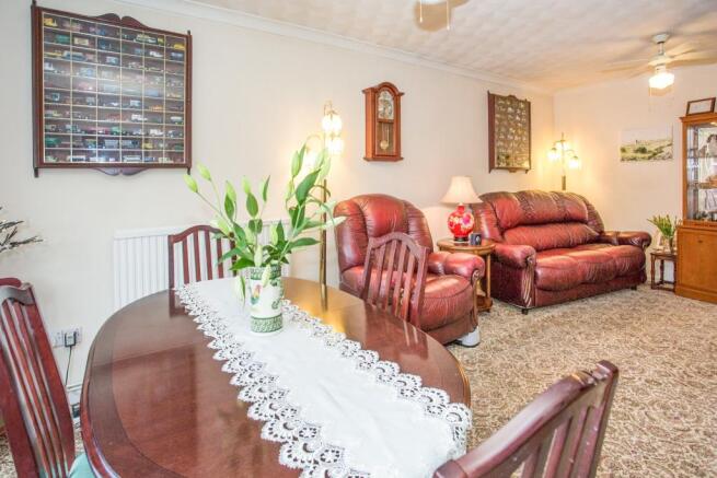 Lounge/Diner