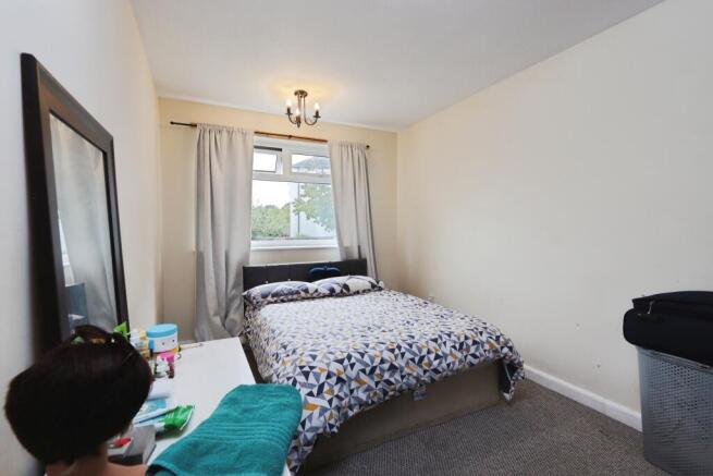3 bed Terraced for sale Image 11