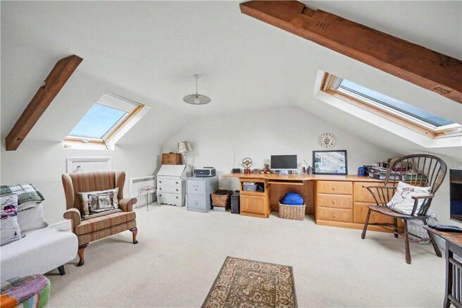 3 bed Terraced for sale Image 11