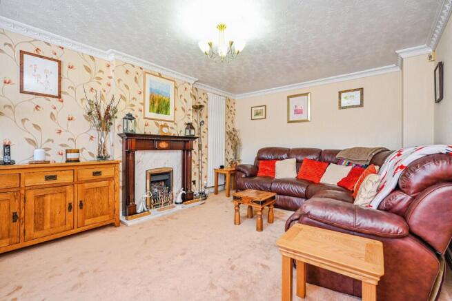 4 bed Detached for sale Image 10