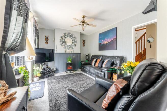 3 - sitting room.jpg