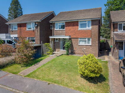 Rother Close, Crowborough, TN6 3AY