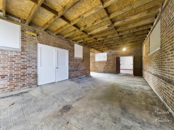 CAM00829P1-PR0230-STILL03