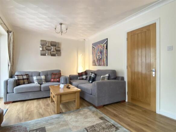 Hions Close, Brighouse photo 4