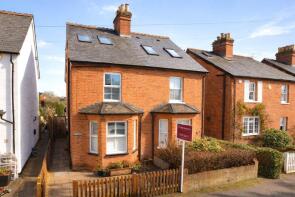 4, Grove Cottages, Elm Grove Road, Cobham KT11 3HD