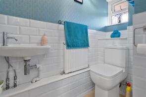 13, The Paddocks, Hailsham BN27 3AQ