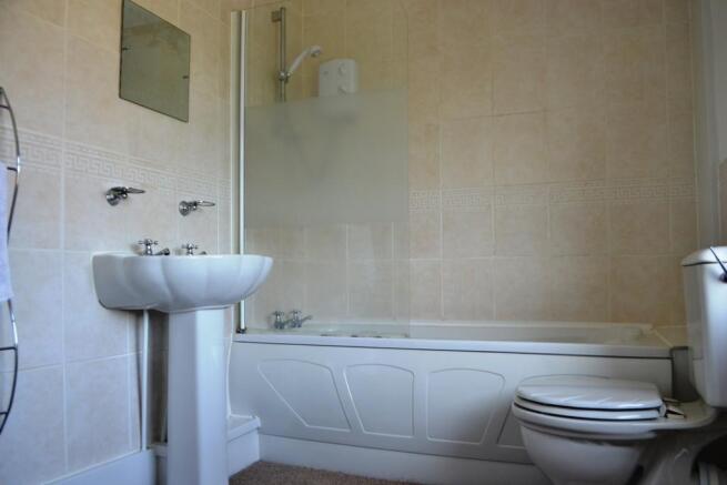 Bathroom  S66 3RG