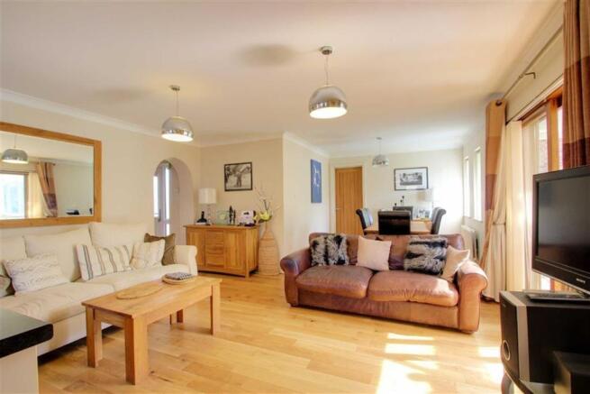 OPEN PLAN KIT/LIVING