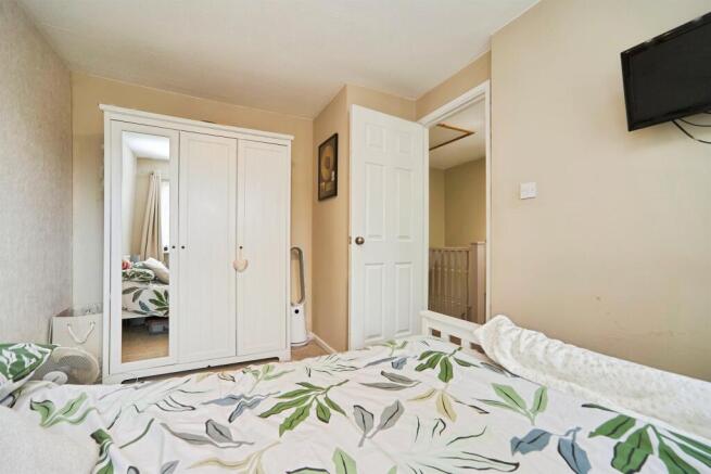 3 bed Semi-Detached for sale Image 12