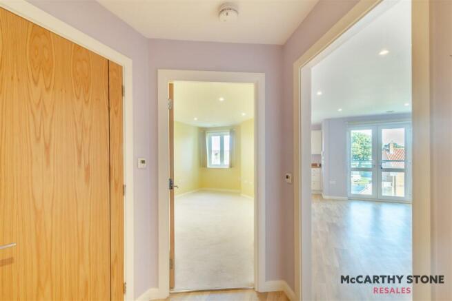 1 bed Apartment for sale Image 7