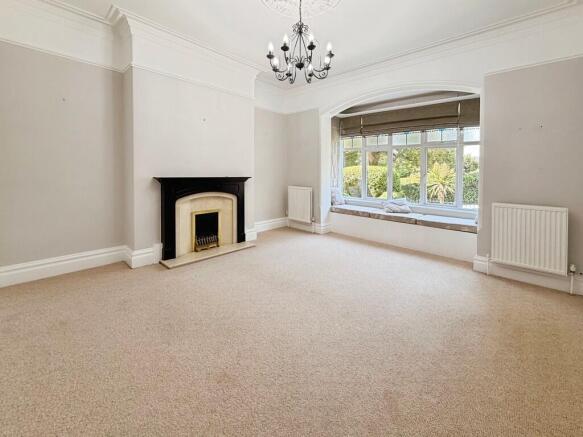 2 bed Ground Maisonette for sale Image 12