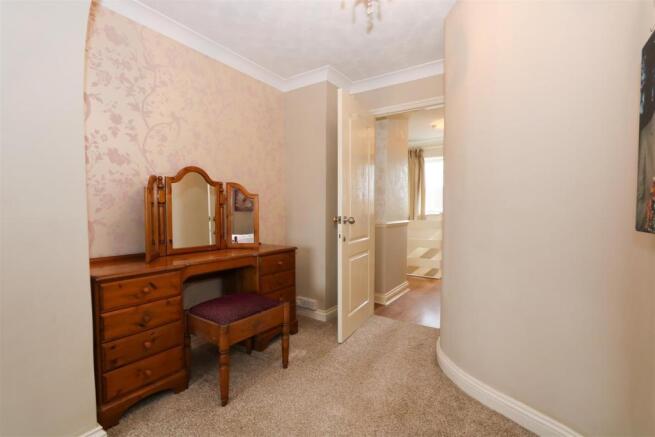 dressing area.jpg