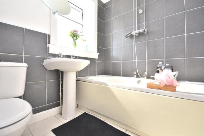 2 bed Semi-Detached for sale Image 7